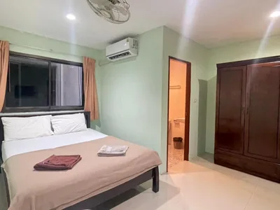 Standard Double Room — SHERRY'S Guest House
